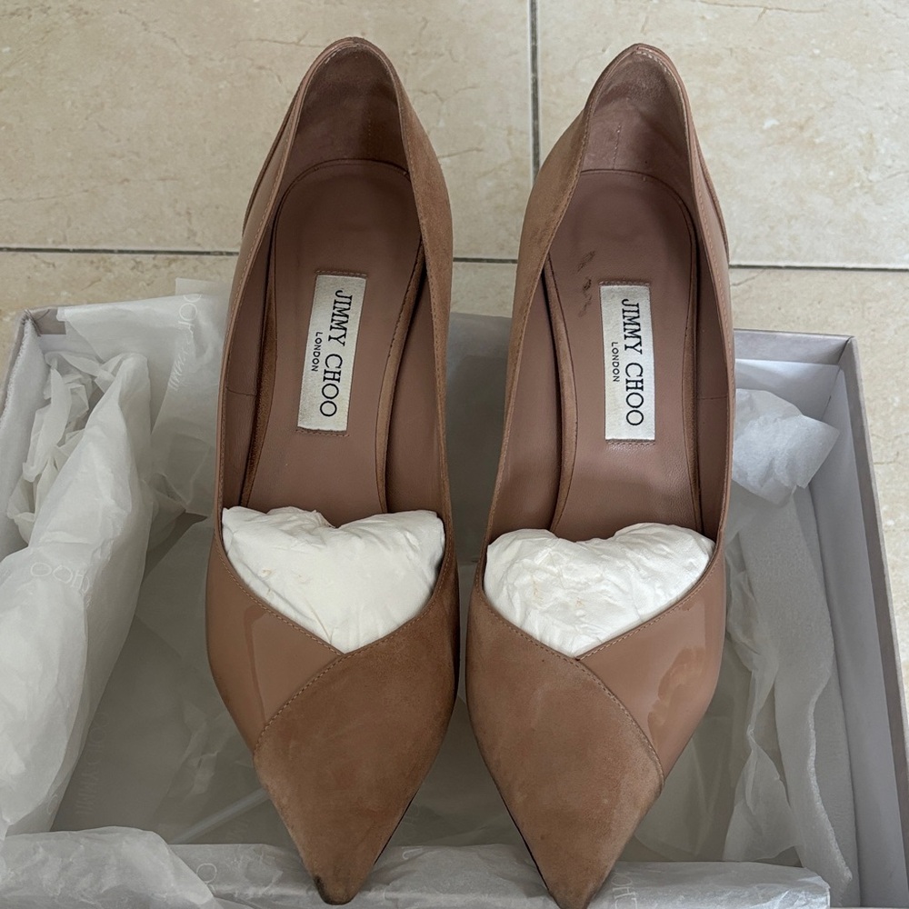 Jimmy Choo Cass 95 size 41 IT Blush Tan Pointed-Toe Suede & Patent Pumps